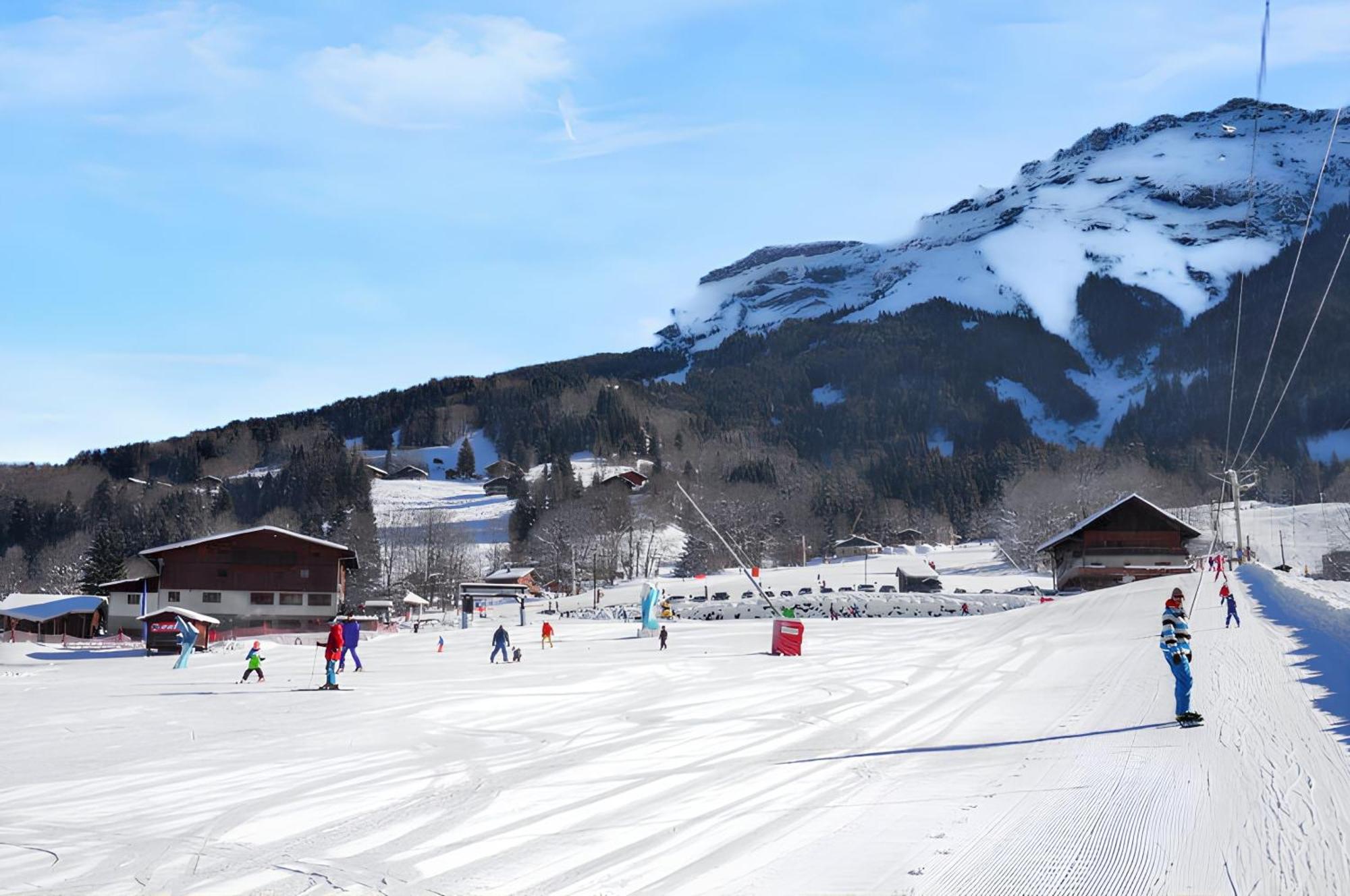 Chalet Cosy A Sixt-Fer-A-Cheval Avec Vue Sur La Montagne Exterior photo